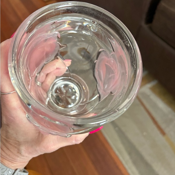 Elegant Glass Vase with Pink Rose Accent - Picture 3 of 3